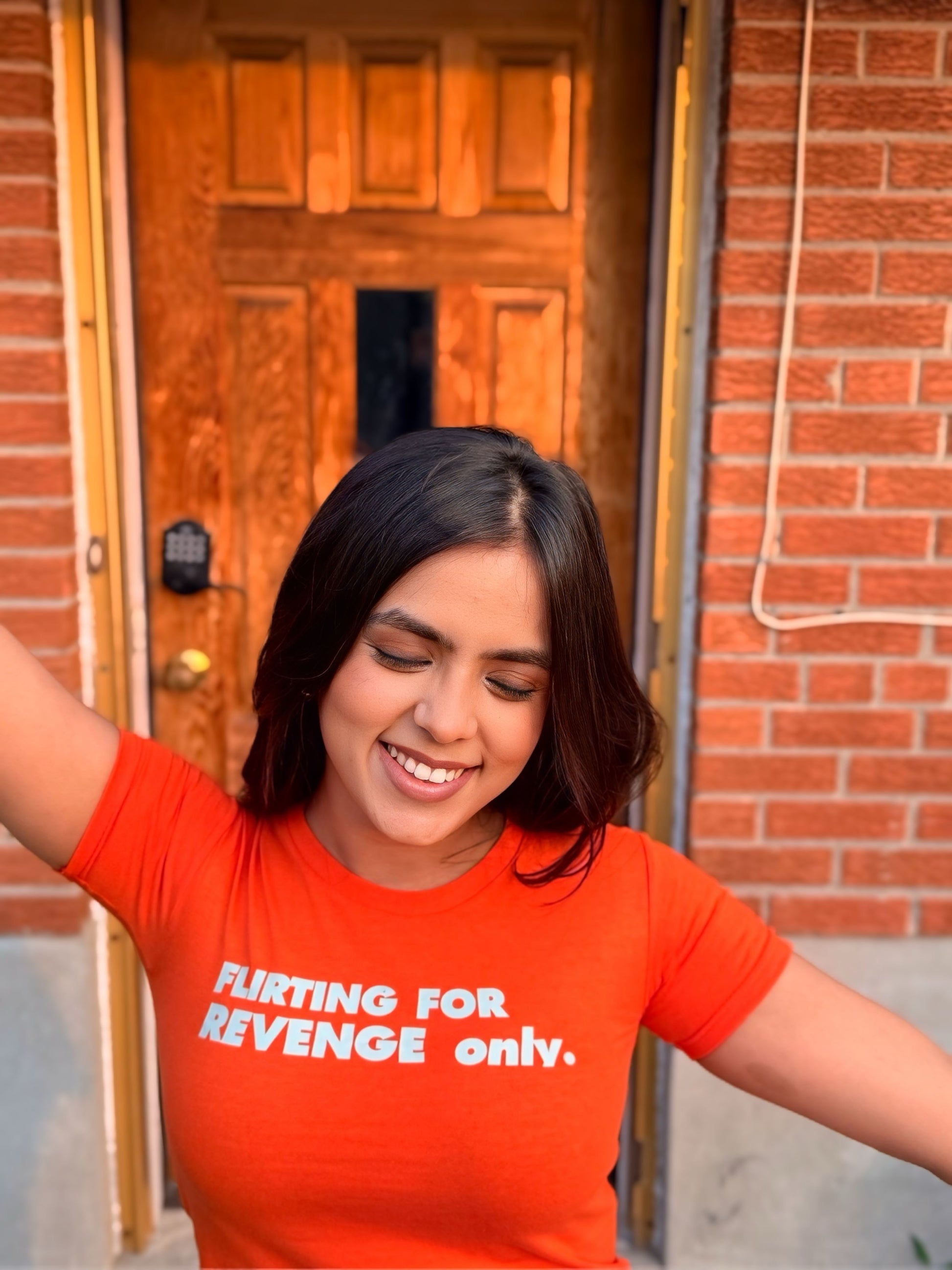 FLIRTING FOR REVENGE ONLY - Cropped T-shirt