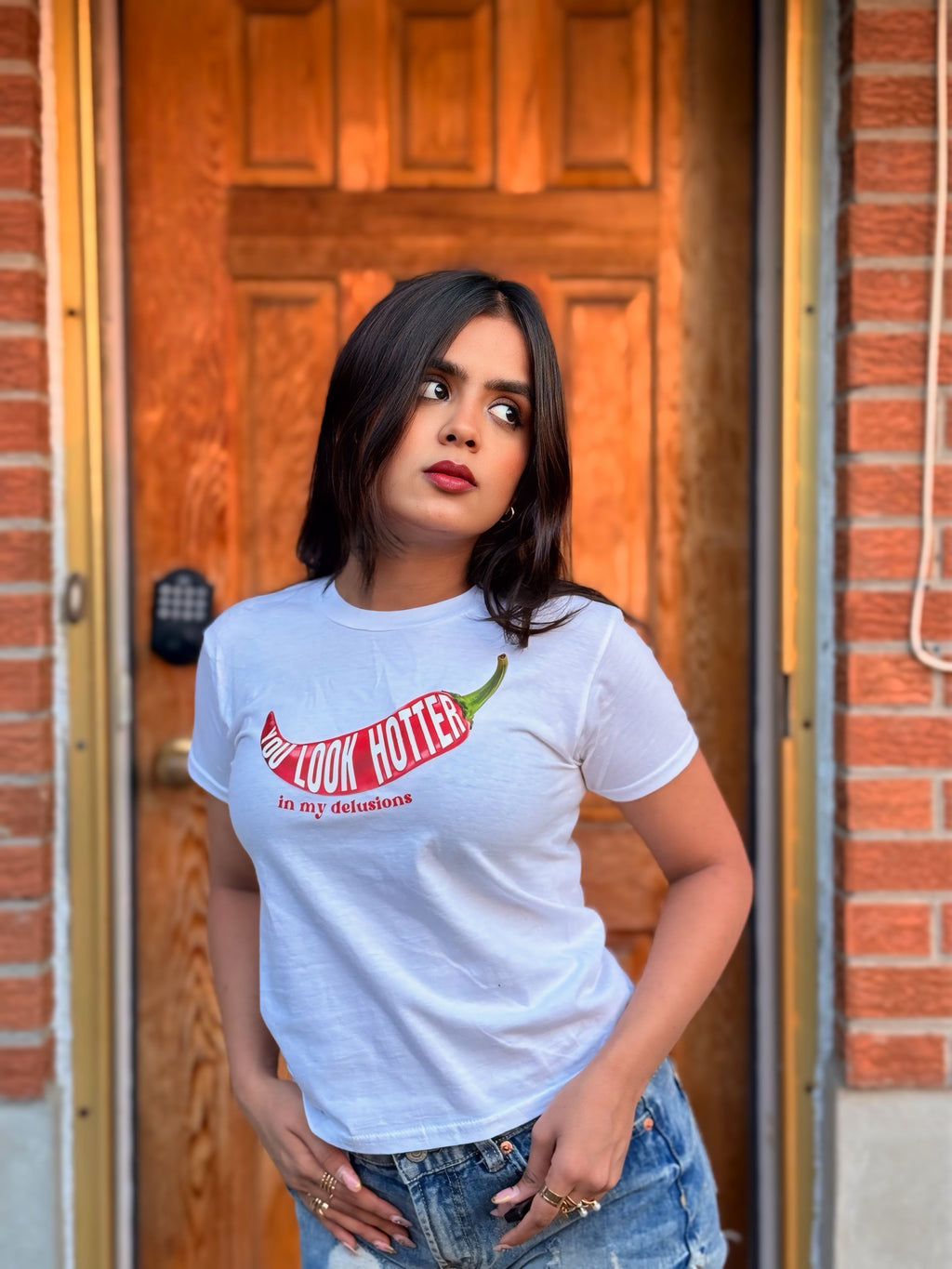 YOU LOOK HOTTER IN MY DELUSIONS - Cropped T-shirt