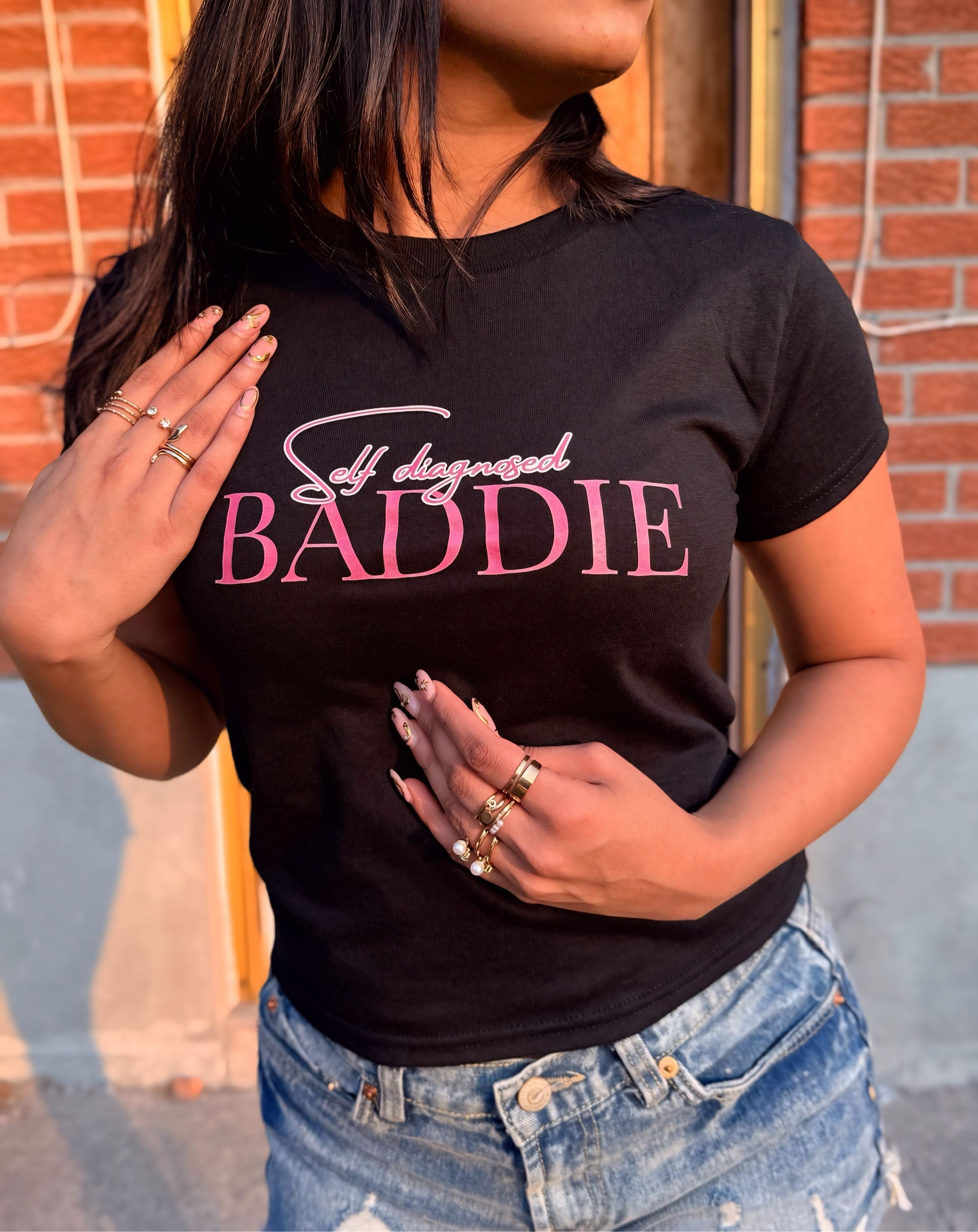 SELF DIAGNOSED BADDIE - Cropped T-shirt